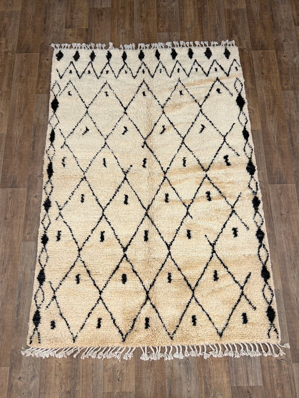 Vintage Moroccan - 5'3" x 7'7"