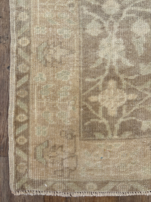 Vintage Anatolian - 4'10" x 10'9