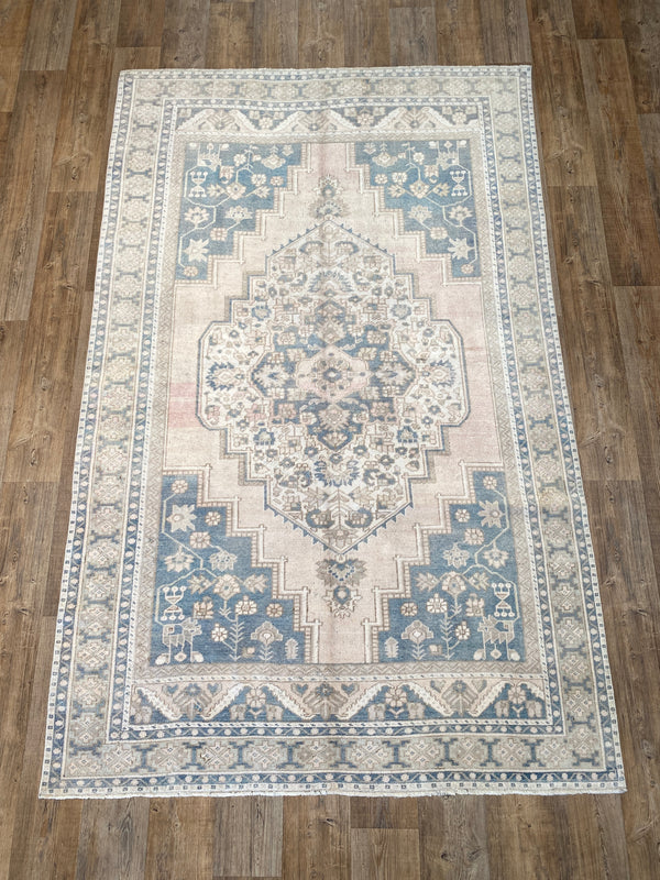 Vintage Oushak - 5'5" x 9'